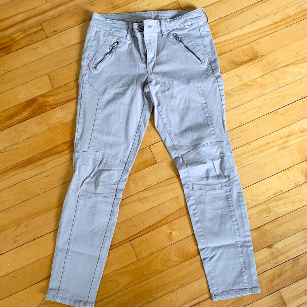 American Eagle pastel pink moto jeggings with Zipper Pockets